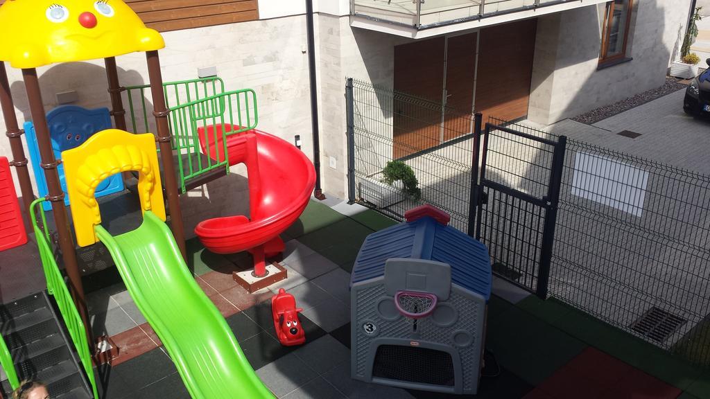 Marina Jastarnia Apartamenty w budynku z Basenem Bagian luar foto