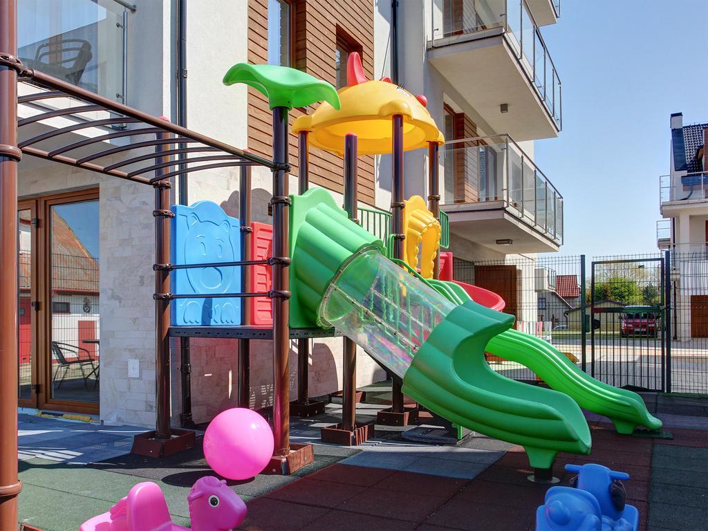 Marina Jastarnia Apartamenty w budynku z Basenem Bagian luar foto